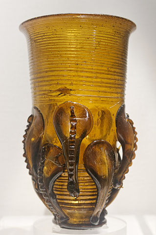Riddle 63 Claw beaker from Ringmere Farm British Museum.jpg